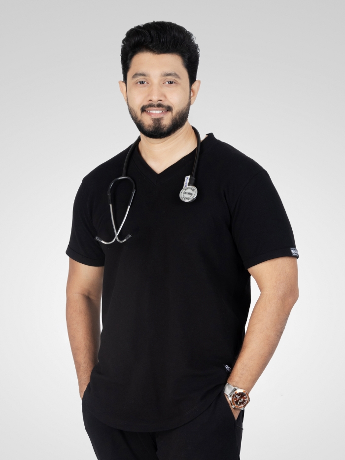 Basics - Scrub Top - Black